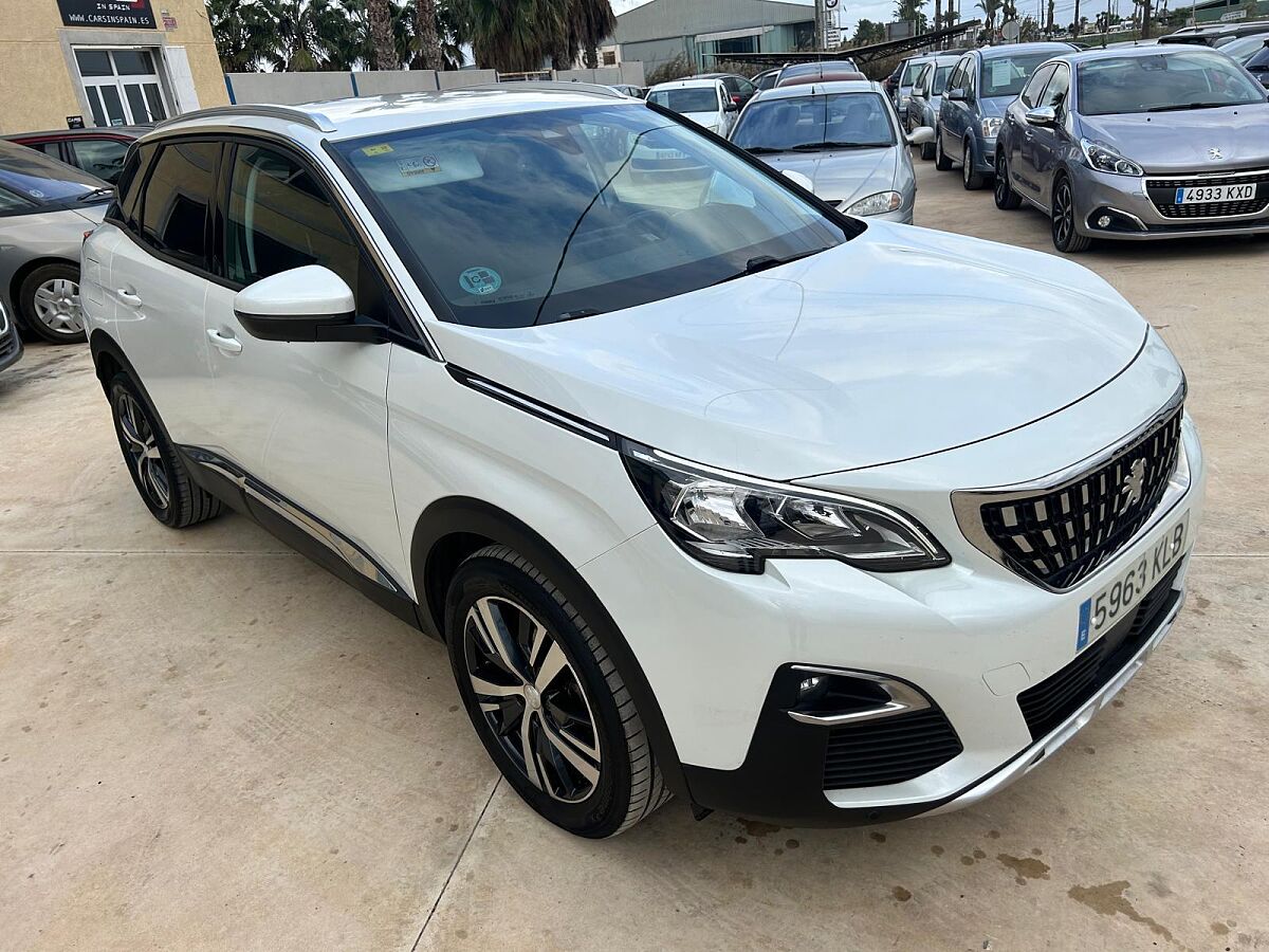 PEUGEOT 3008 ALLURE 1.5 BLUE HDI AUTO SPANISH LHD IN SPAIN ONLY 56000 MILES 2018